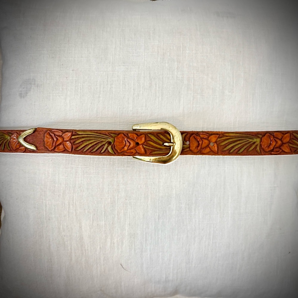 VTG Mexican Western Boho Hand-Tooled Floral Leather Belt with Gold Buckle